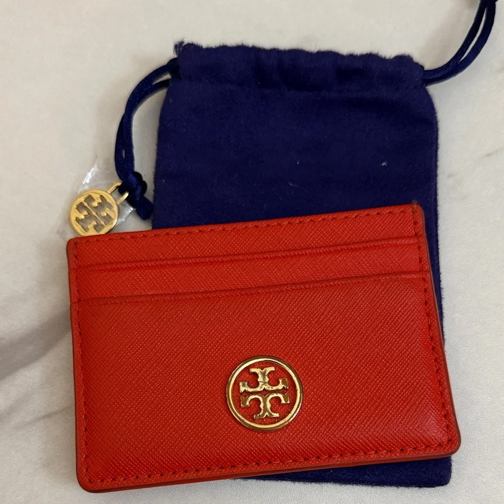 Tory Burch Scarlet Card Holder with Gold Logo - Picture 1 of 1